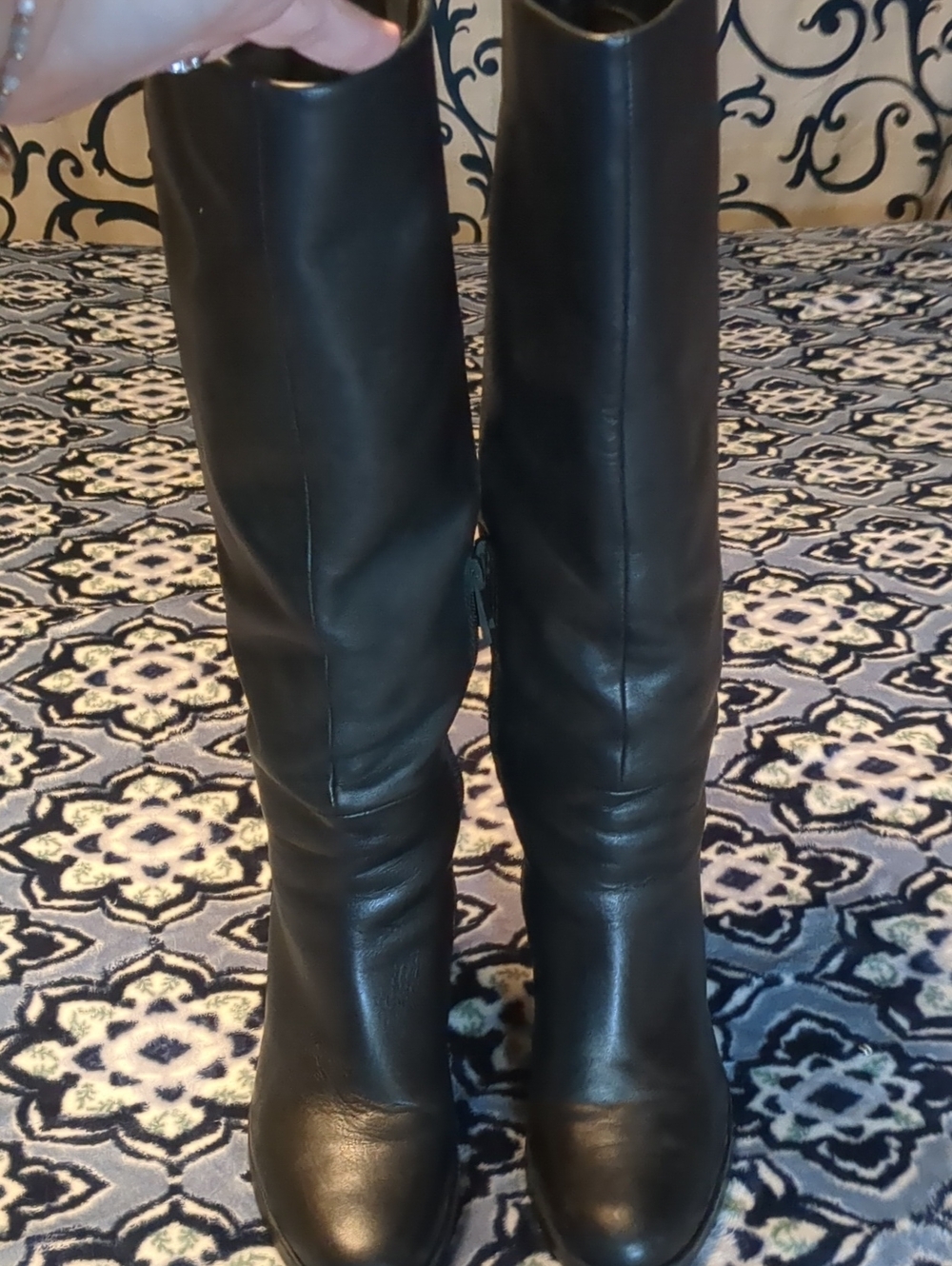 Naturalizer Black Leather Knee-High Heeled Boots 8